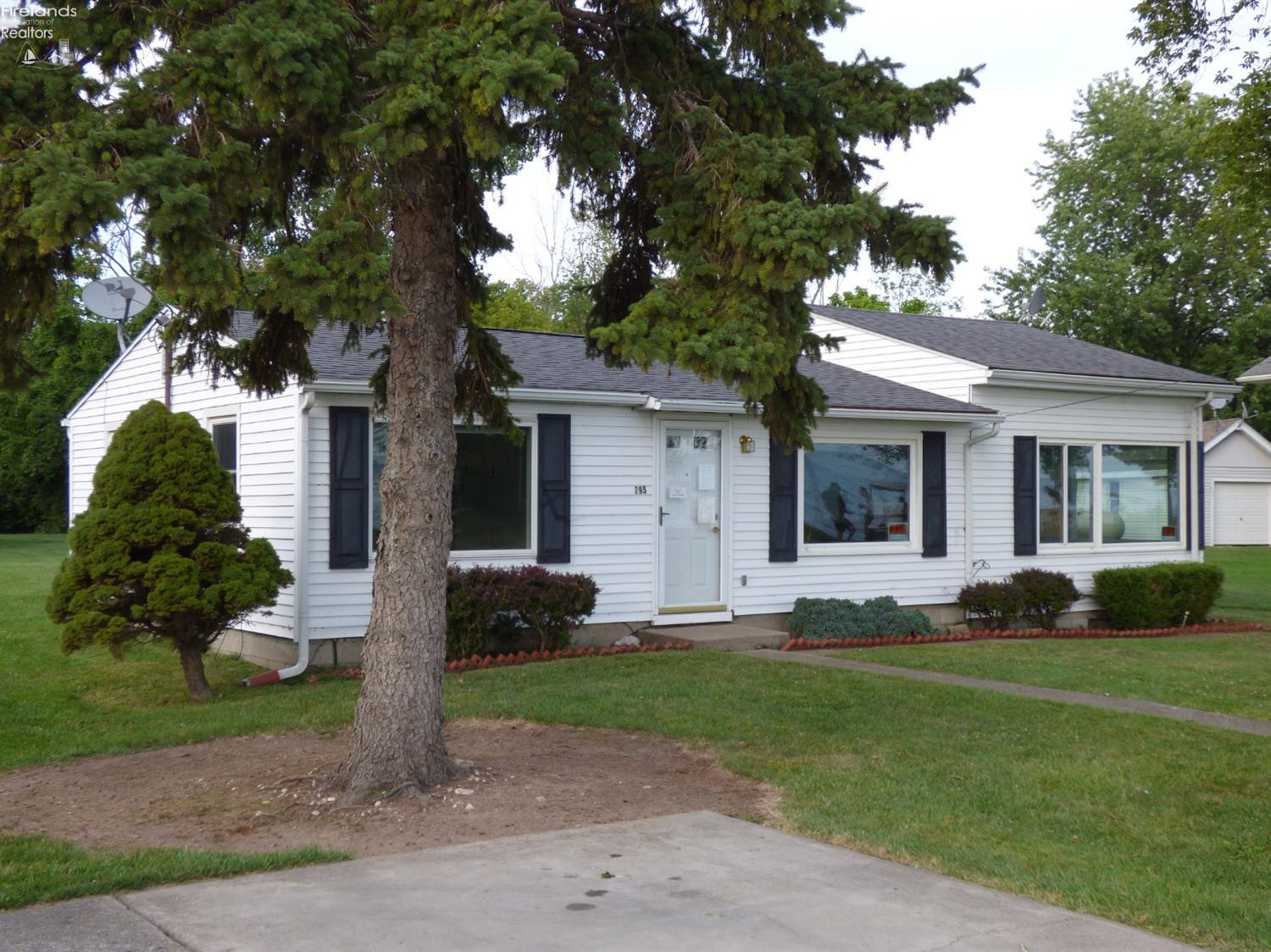 295 Chapman Road Put In Bay, OH 43456 - Photo 3 of 24 Gallery Image 3
