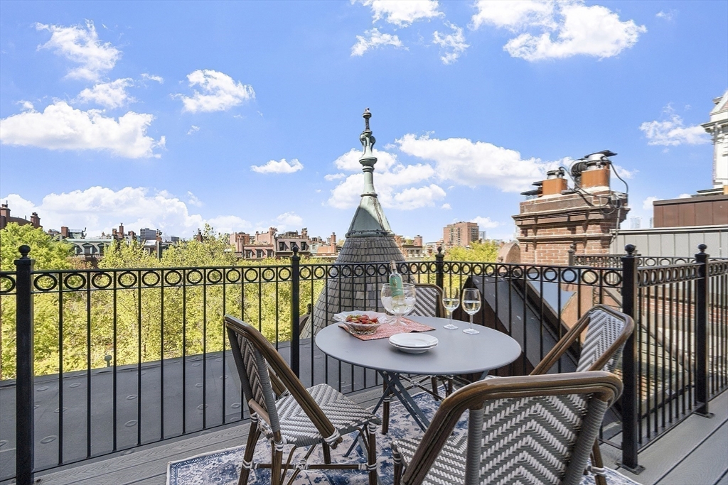 178 Commonwealth Avenue, Unit PH Boston, MA 02116 - Photo 24 of 28