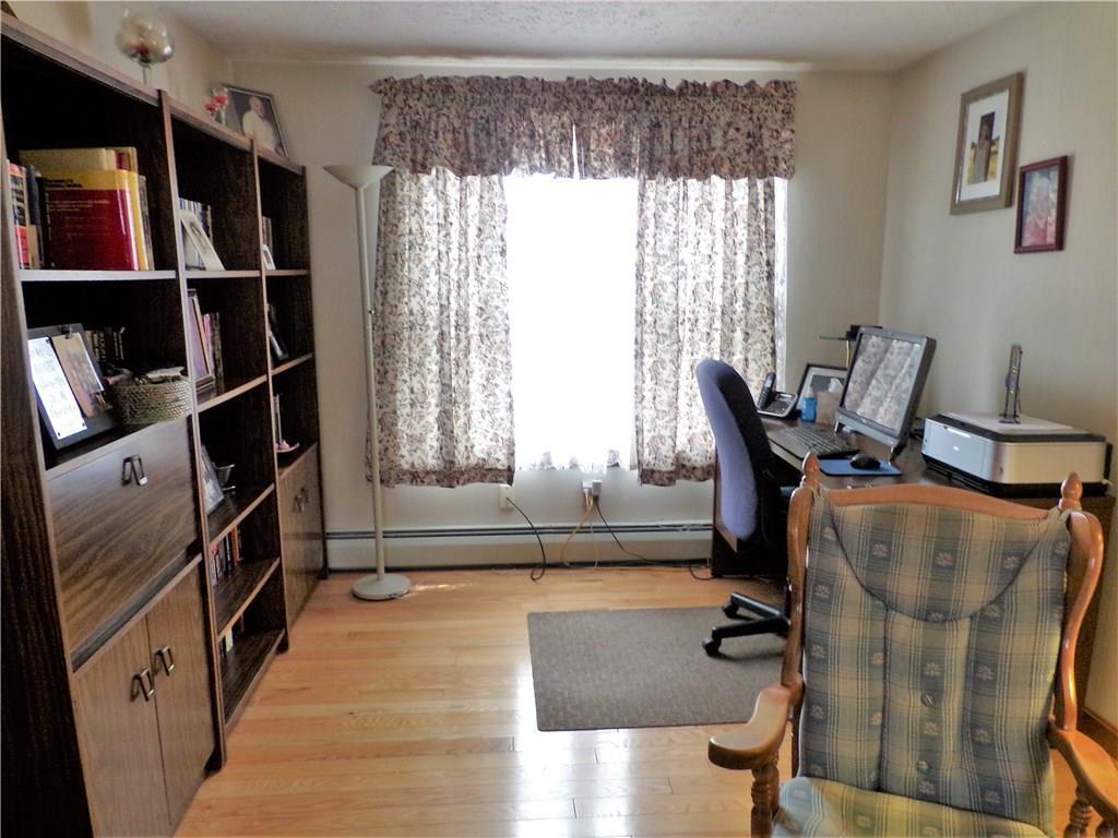 649 Main Street Springvale, ME 04083 - Photo 6 of 18 20181010002403517941000000-o