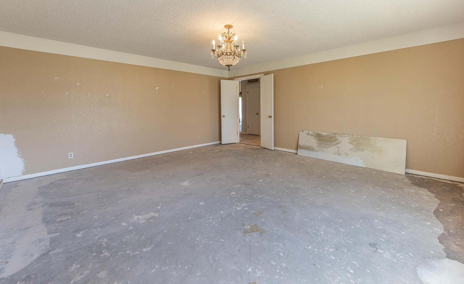 5206 70th Street Lubbock, TX 79424 - Photo 13 of 38 2L9A2446