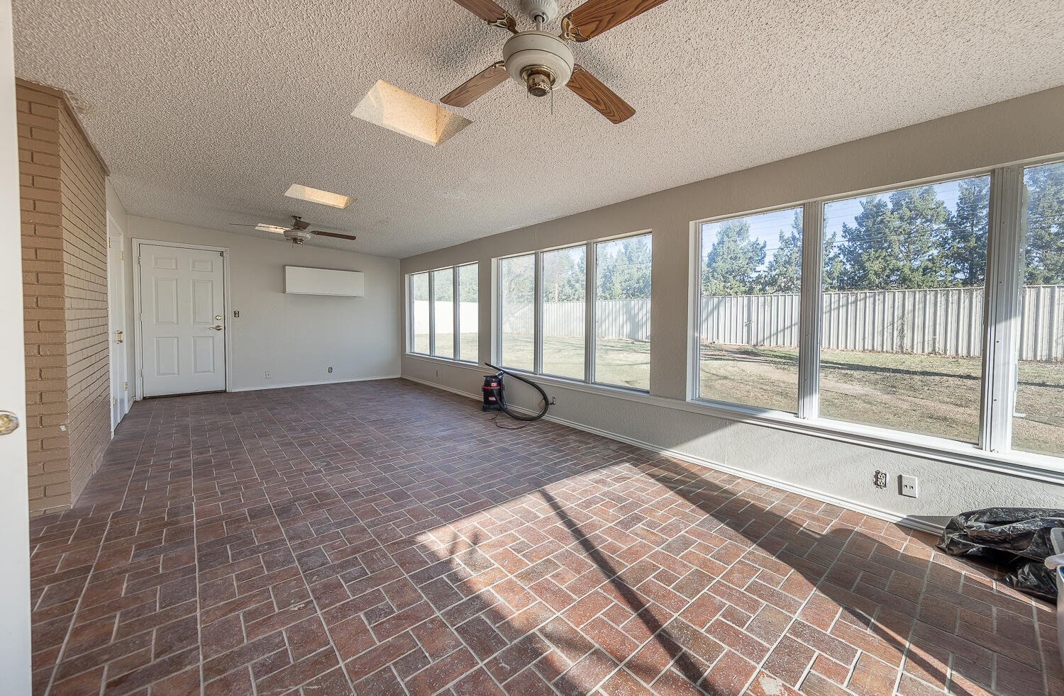 5206 70th Street Lubbock, TX 79424 - Photo 10 of 38 2L9A2426