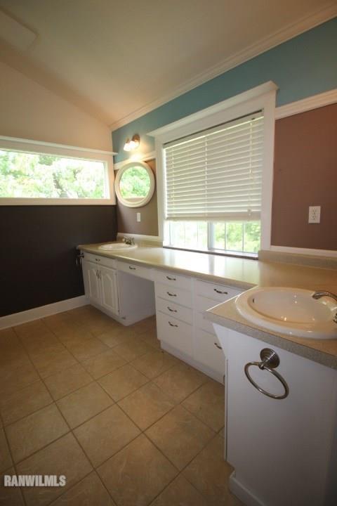 6128 South Clover Road Freeport, IL 61032 - Photo 21 of 24 Gallery Image 21