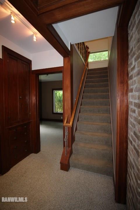6128 South Clover Road Freeport, IL 61032 - Photo 8 of 24 Gallery Image 8