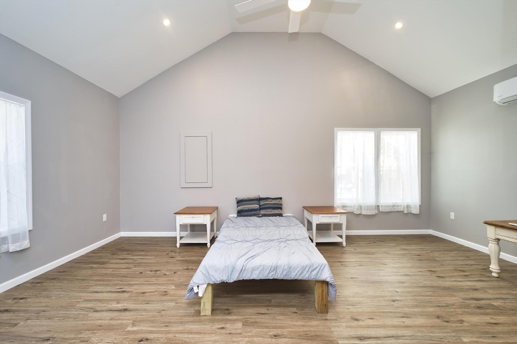 340 Vale Street Fall River, MA 02724 - Photo 18 of 26