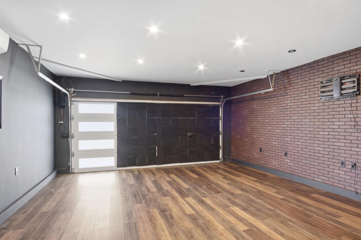 680 Sherri Way Turlock, CA 95382 - Photo 20 of 35 a view of empty room