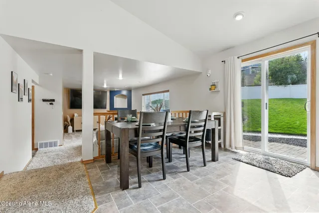 $493,500 | 1124 South Moen Road, Greenacres, WA 99016