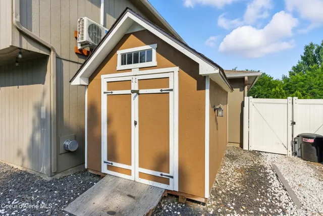 $493,500 | 1124 South Moen Road, Greenacres, WA 99016