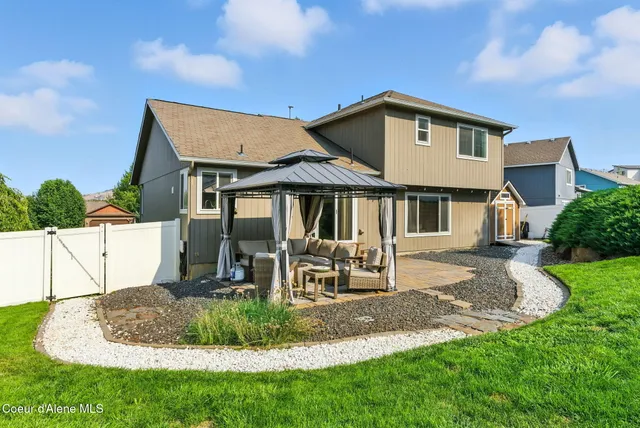 $493,500 | 1124 South Moen Road, Greenacres, WA 99016