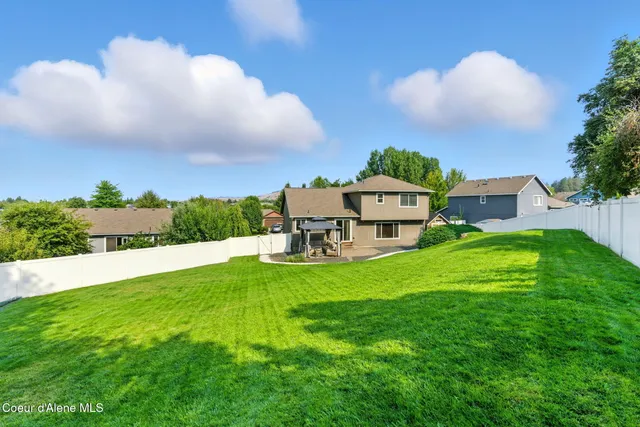 $493,500 | 1124 South Moen Road, Greenacres, WA 99016