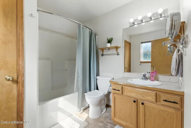 $493,500 | 1124 South Moen Road, Greenacres, WA 99016