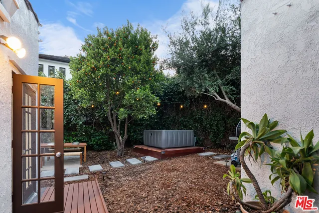 $1,427,000 | 8625 Rugby Drive, West Hollywood, CA 90069