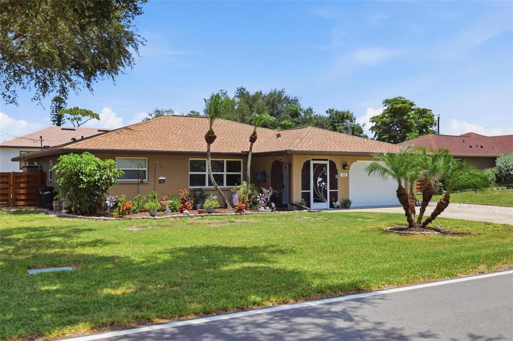 541 Morningside Road Venice, FL 34293 - Photo 13 of 37