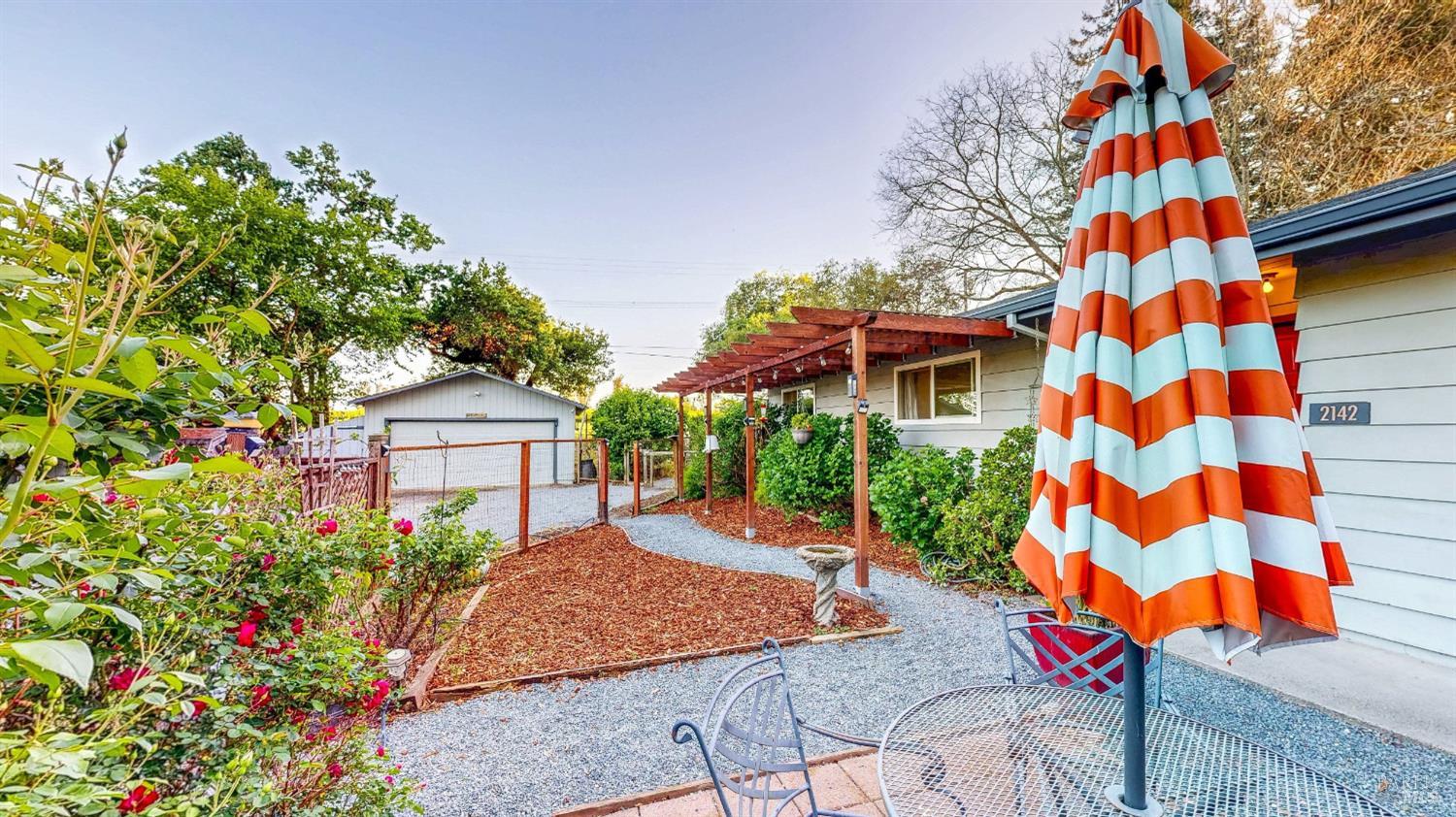 2142 Laguna Road Santa Rosa, CA 95401 - Photo 19 of 91 Gallery Image 19