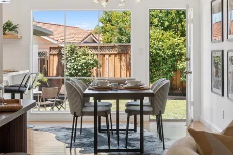 $835,000 | 15915 Via Toledo, San Lorenzo, CA 94580