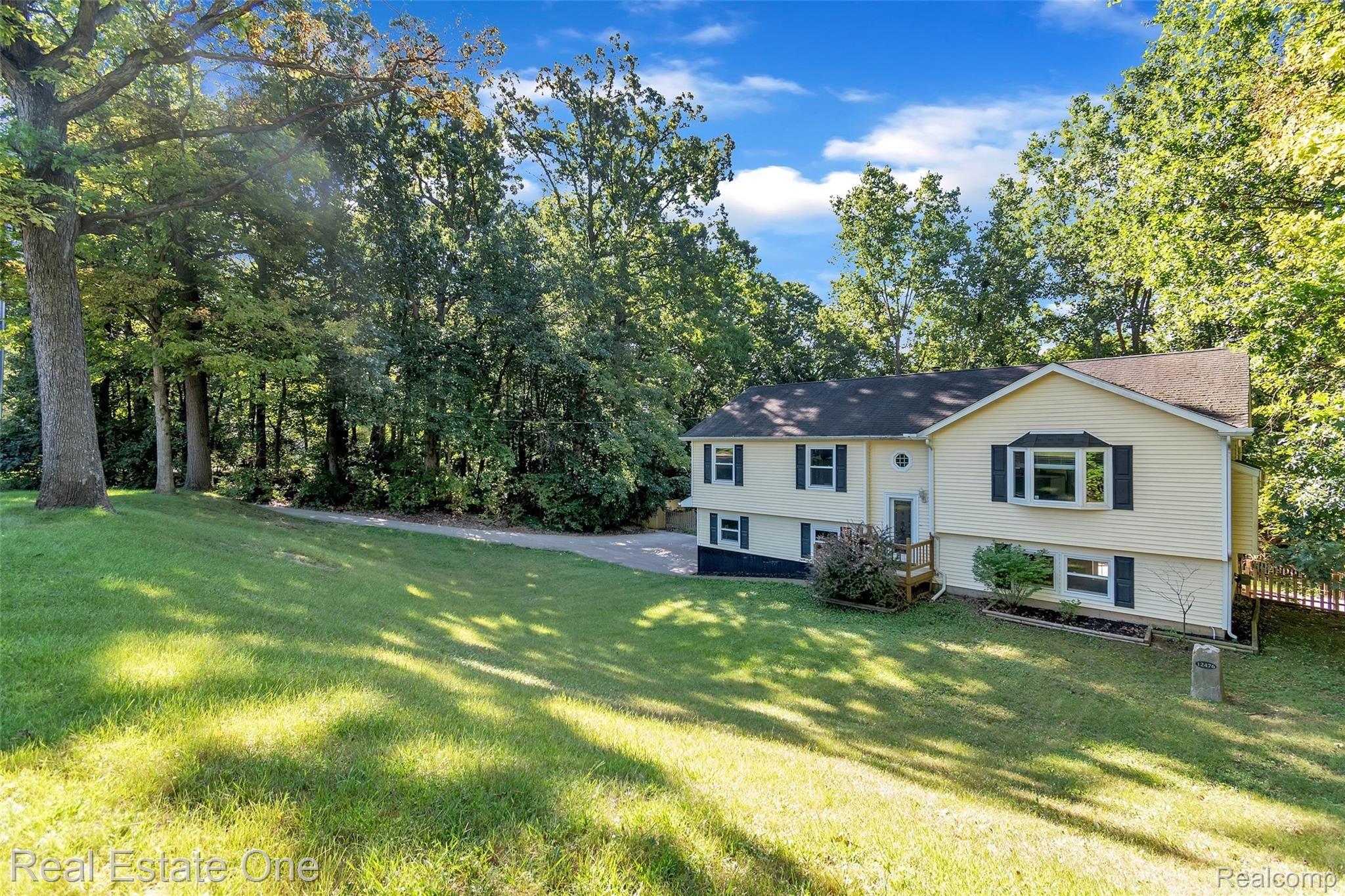 12476 Larkins Road Brighton, MI 48114 - Photo 1 of 31 Welcome to 12476 Larkins Road