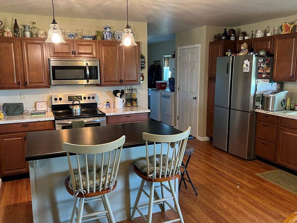 1454 Cliffview Road Galax, VA 24333 - Photo 4 of 13 Gallery Image 4