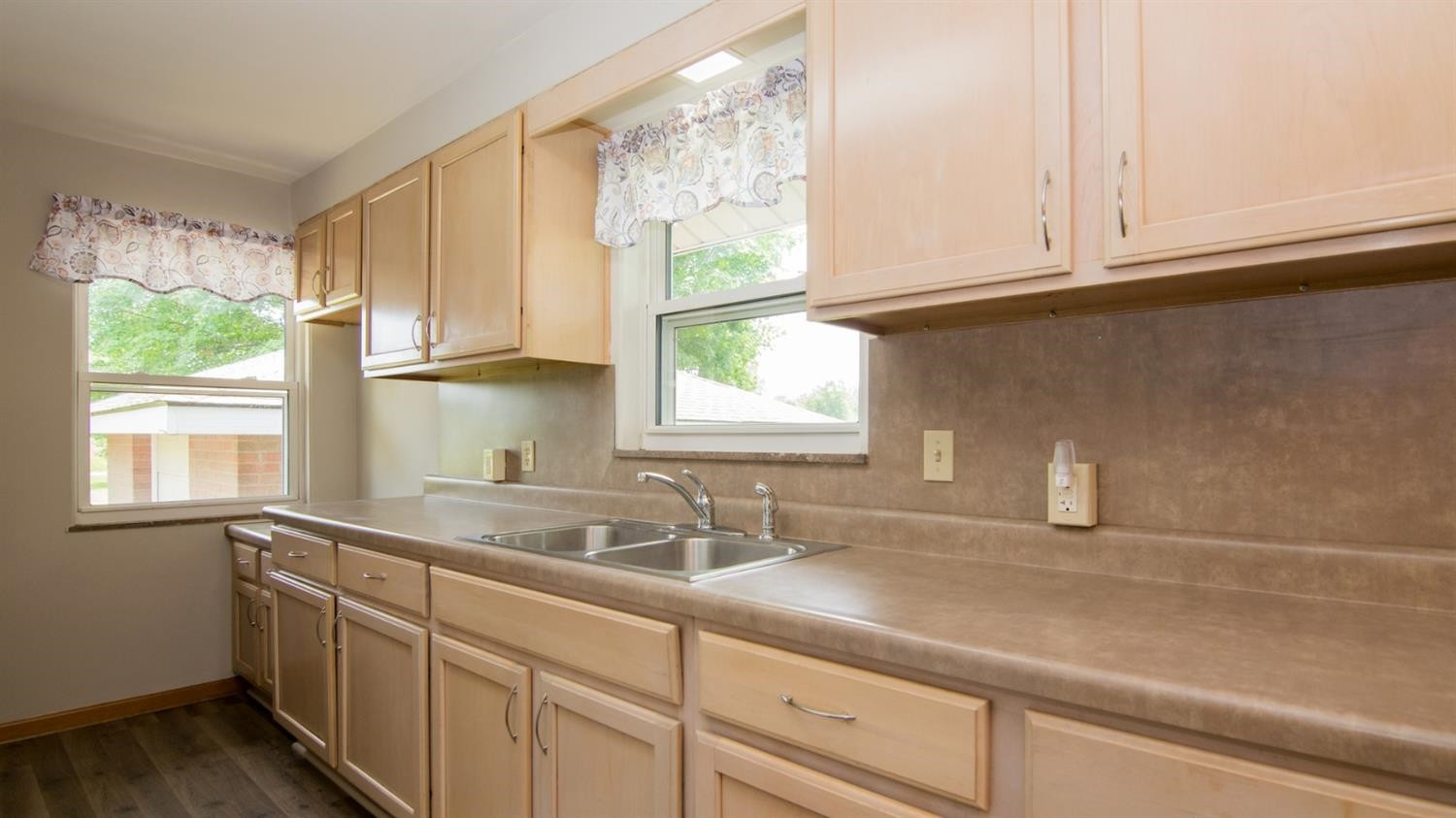 18101 West Austin Road Manchester, MI 48158 - Photo 10 of 31 Photo 10