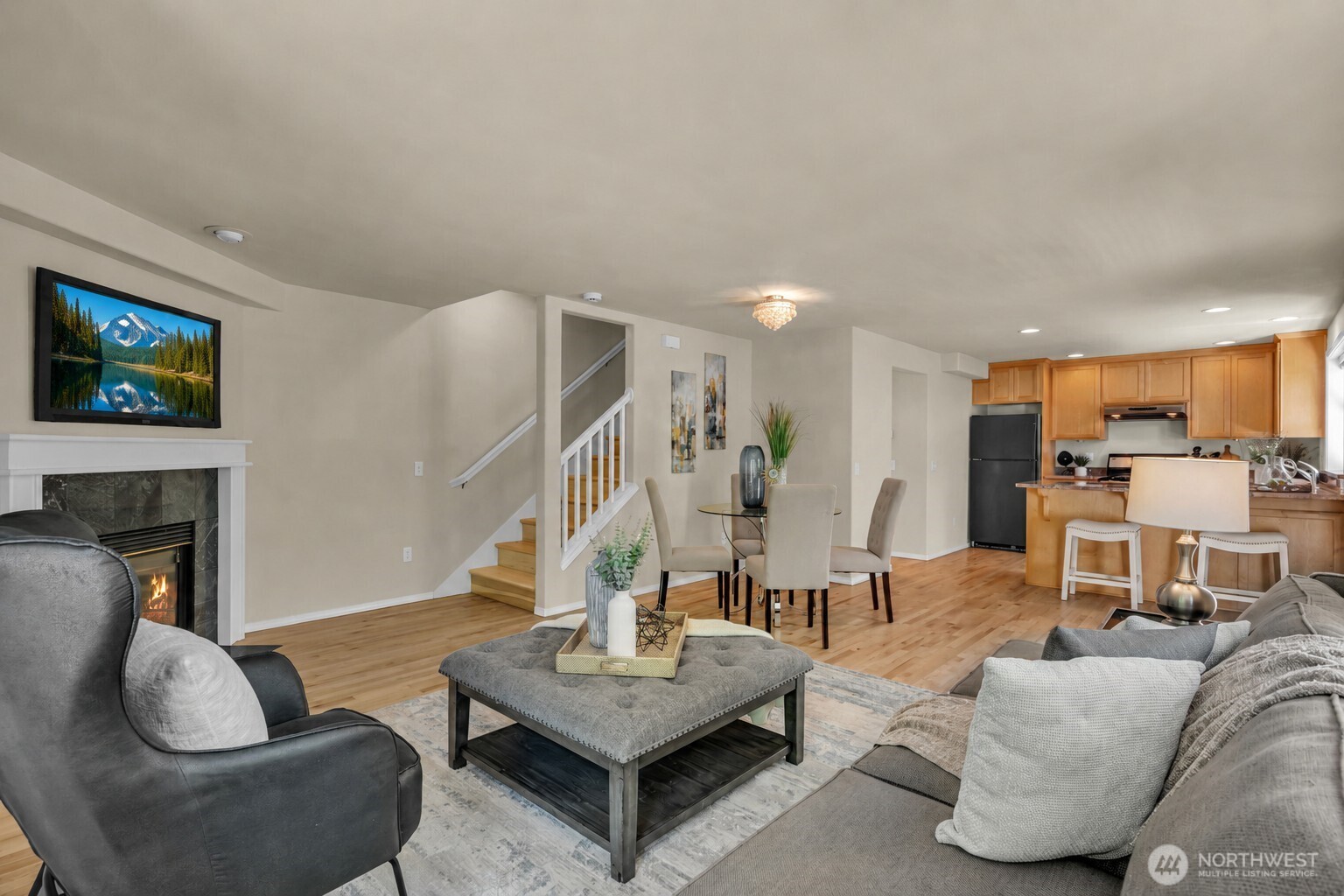4720 Interlake Avenue North Seattle, WA 98103 - Photo 12 of 40