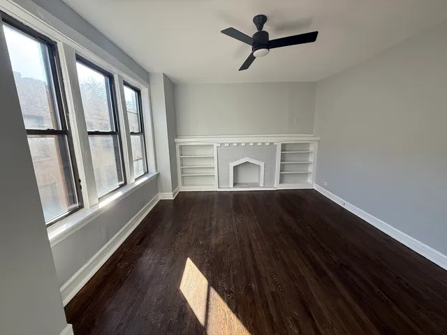 $1,550 | 1022 East Hyde Park Boulevard, Unit 3S, Chicago, IL 60615