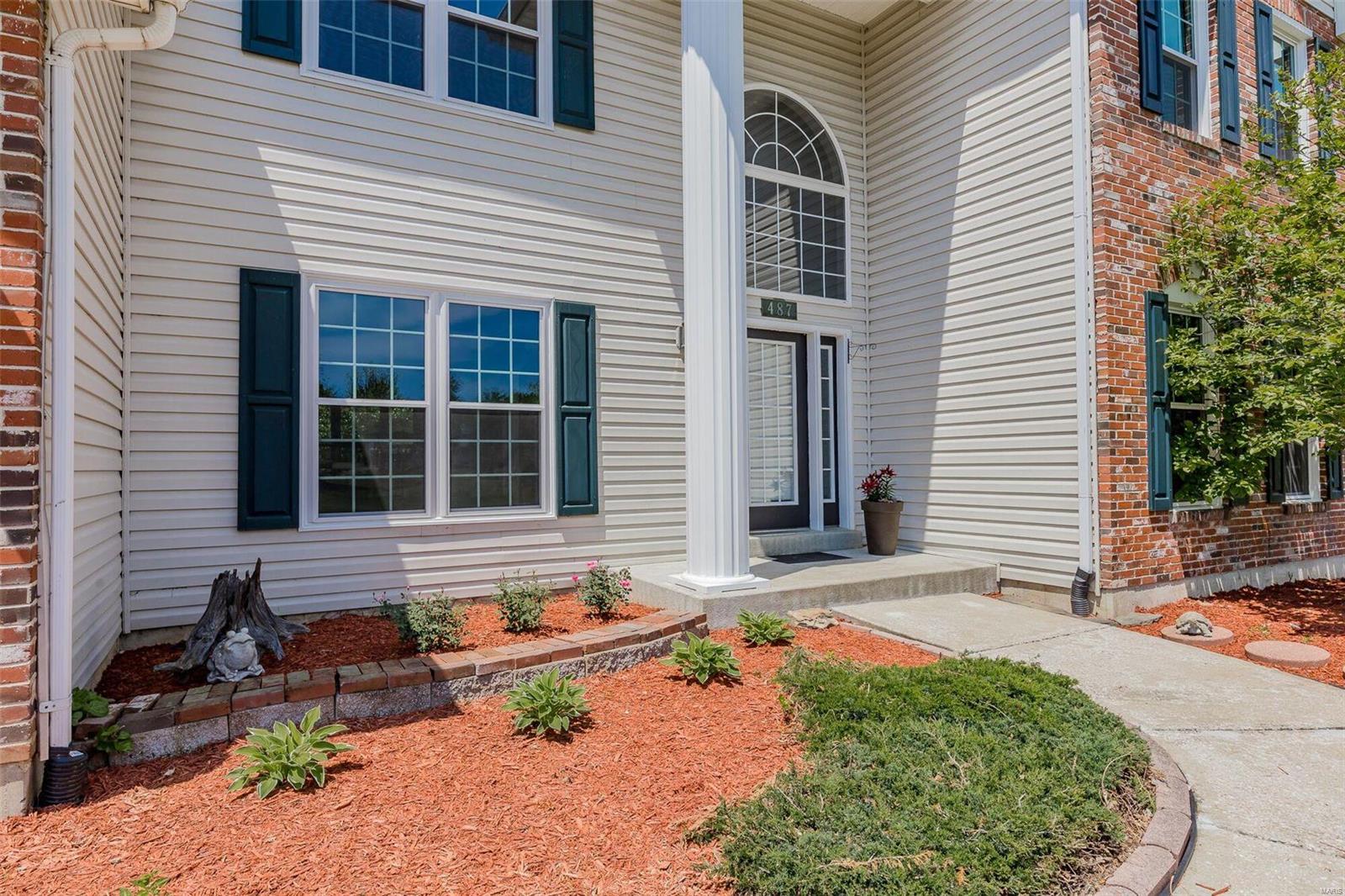 487 Pearl Ridge Court St. Charles, MO 63303 - Photo 2 of 35