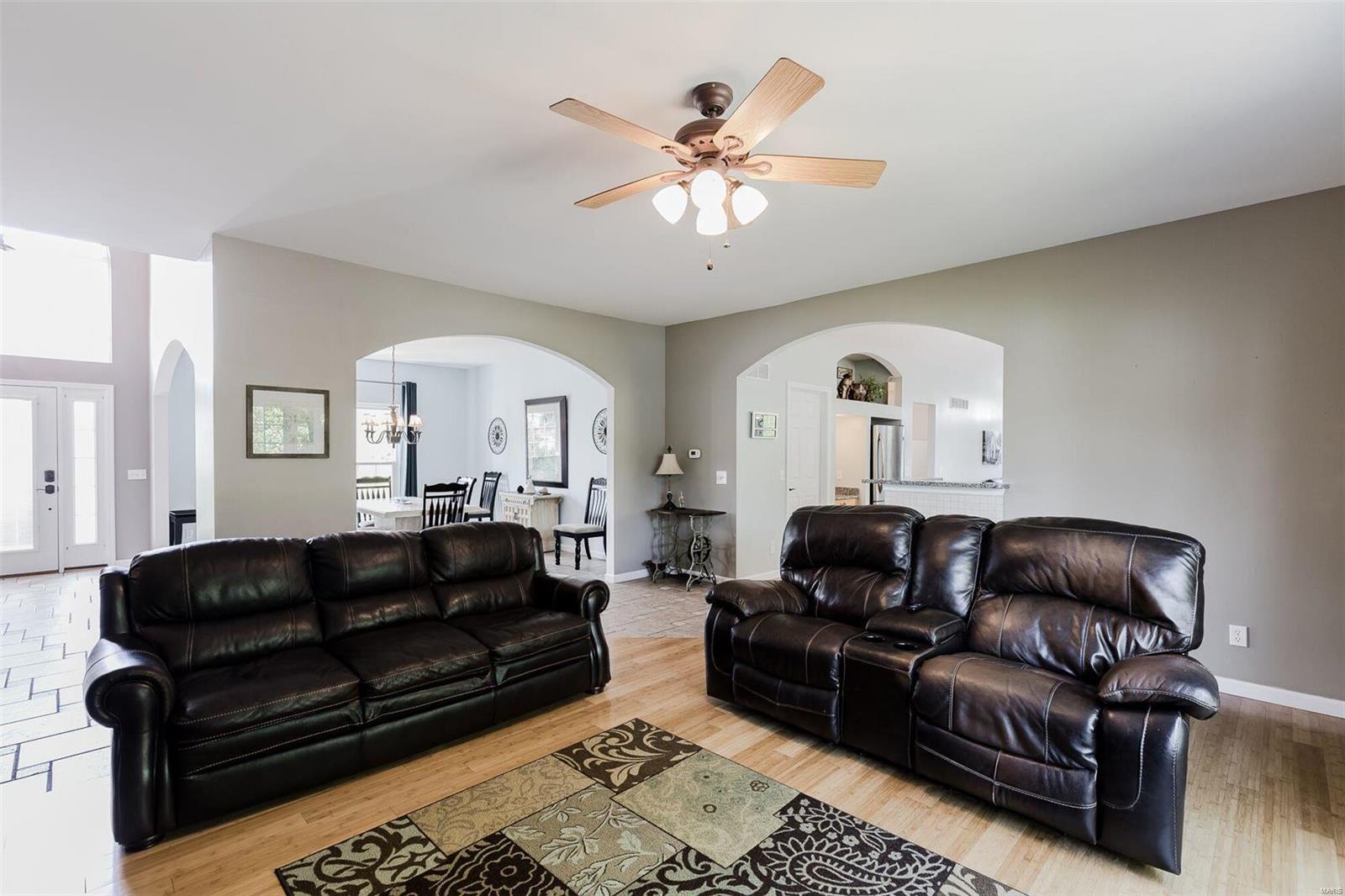 487 Pearl Ridge Court St. Charles, MO 63303 - Photo 13 of 35
