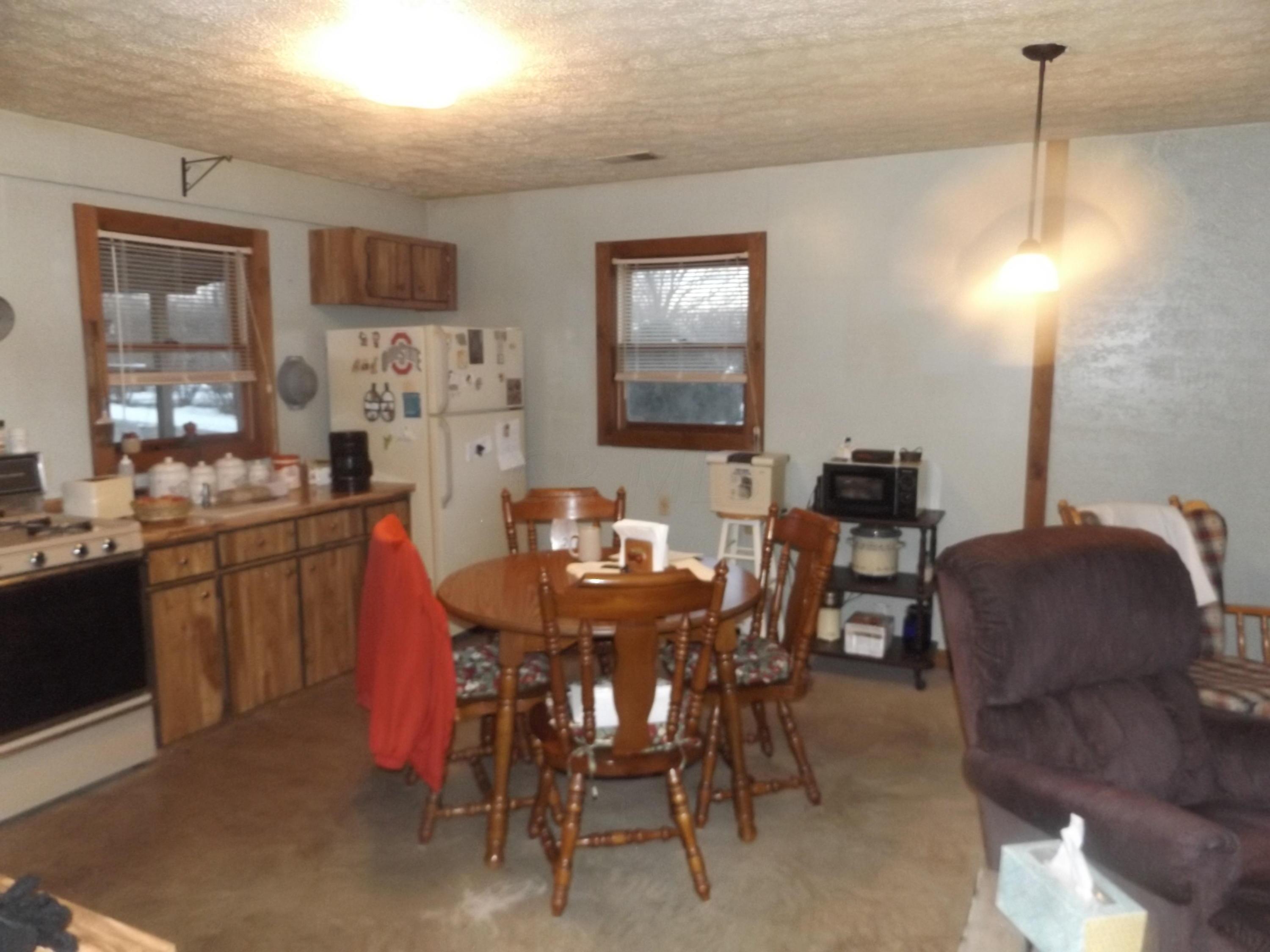 3340 Dutch Ridge Road New Straitsville, OH 43766 - Photo 4 of 21