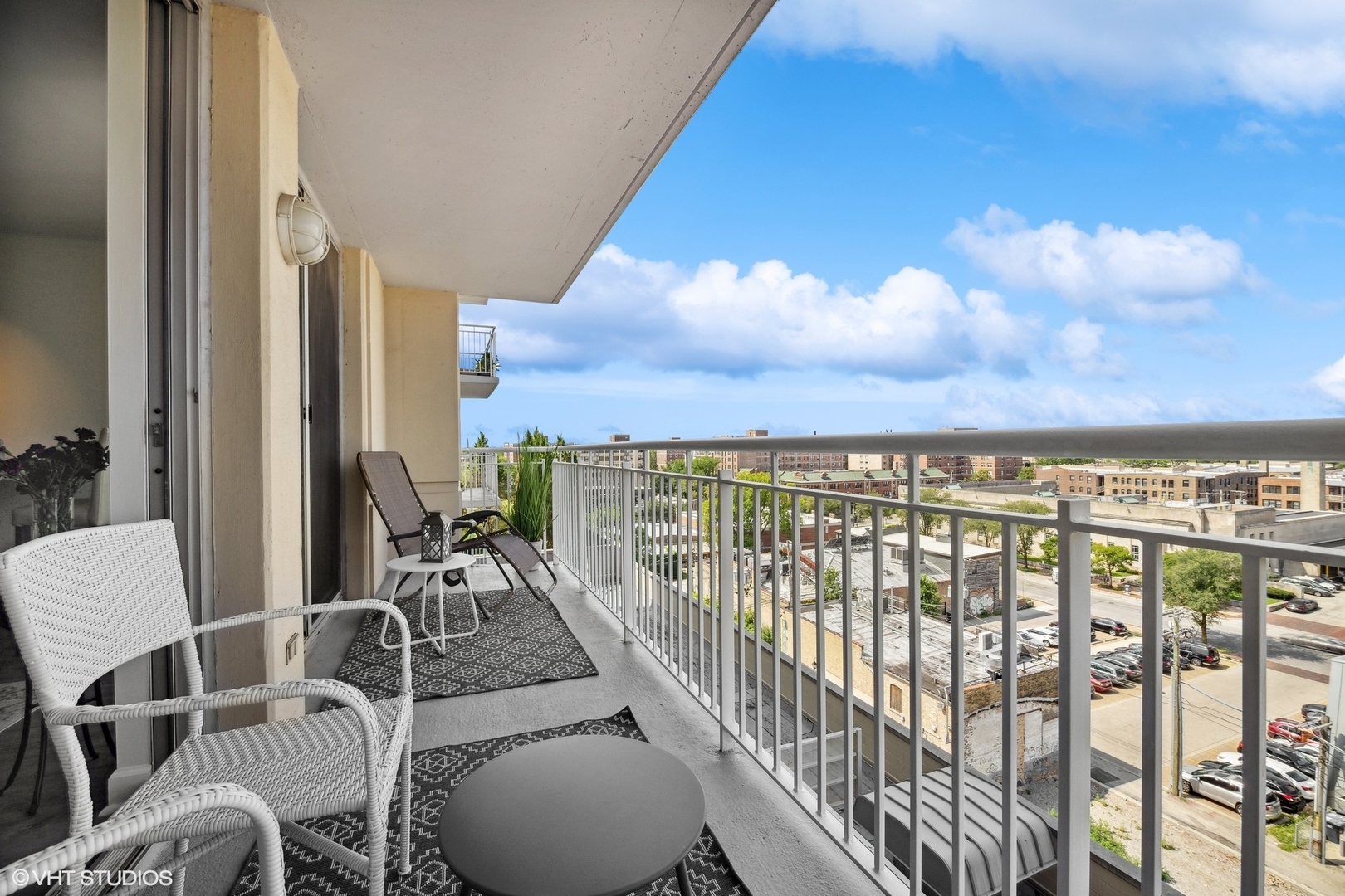 1640 Maple Avenue, Unit 704 Evanston, IL 60201 - Photo 15 of 15 a view of a balcony with lake view and mountain view