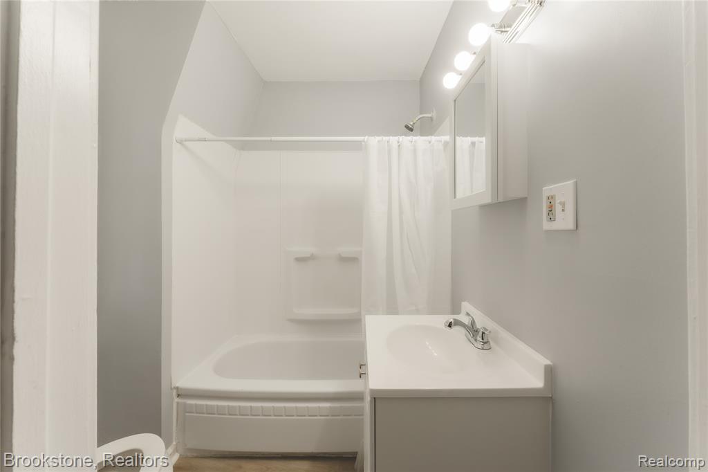 217 Edison Street Pontiac, MI 48342 - Photo 18 of 24