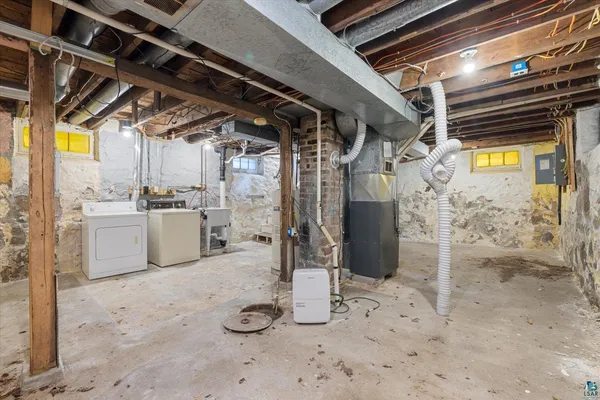 $49,900 | 616 Summit Street, Eveleth, MN 55734