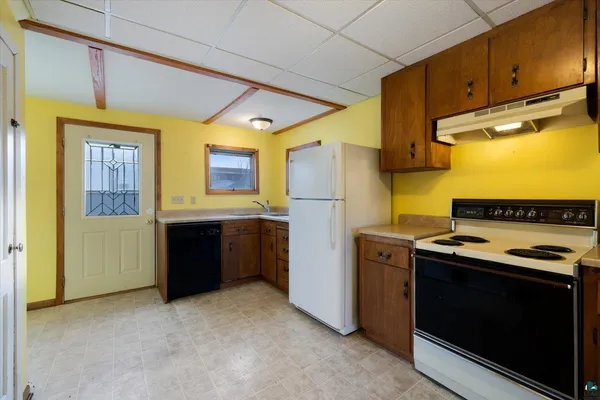 $49,900 | 616 Summit Street, Eveleth, MN 55734