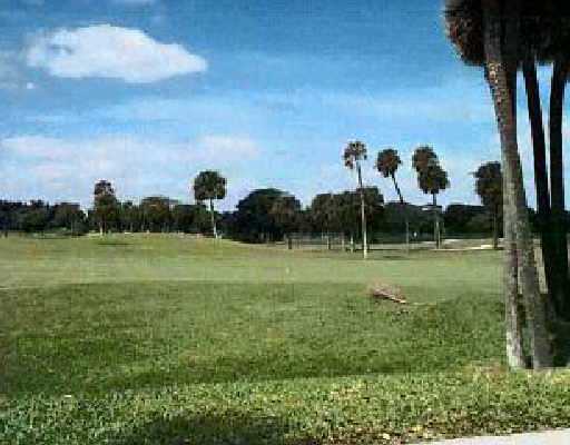 529 Northeast Plantation Road, Unit 403 Jensen Beach, FL 34957 - Photo 1 of 1 Primary Photo