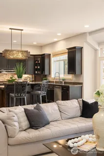 $3,493,000 | 2411 98th Avenue Northeast, Clyde Hill, WA 98004