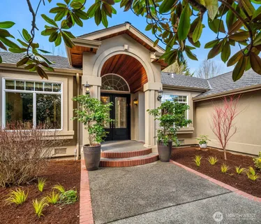 $3,493,000 | 2411 98th Avenue Northeast, Clyde Hill, WA 98004