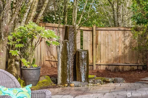 $3,493,000 | 2411 98th Avenue Northeast, Clyde Hill, WA 98004