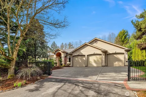 $3,493,000 | 2411 98th Avenue Northeast, Clyde Hill, WA 98004