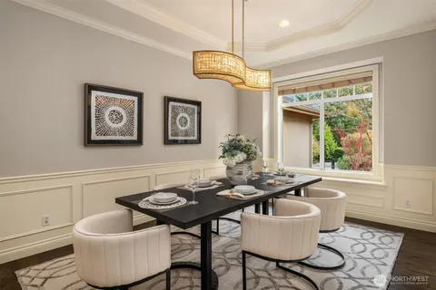 $3,493,000 | 2411 98th Avenue Northeast, Clyde Hill, WA 98004