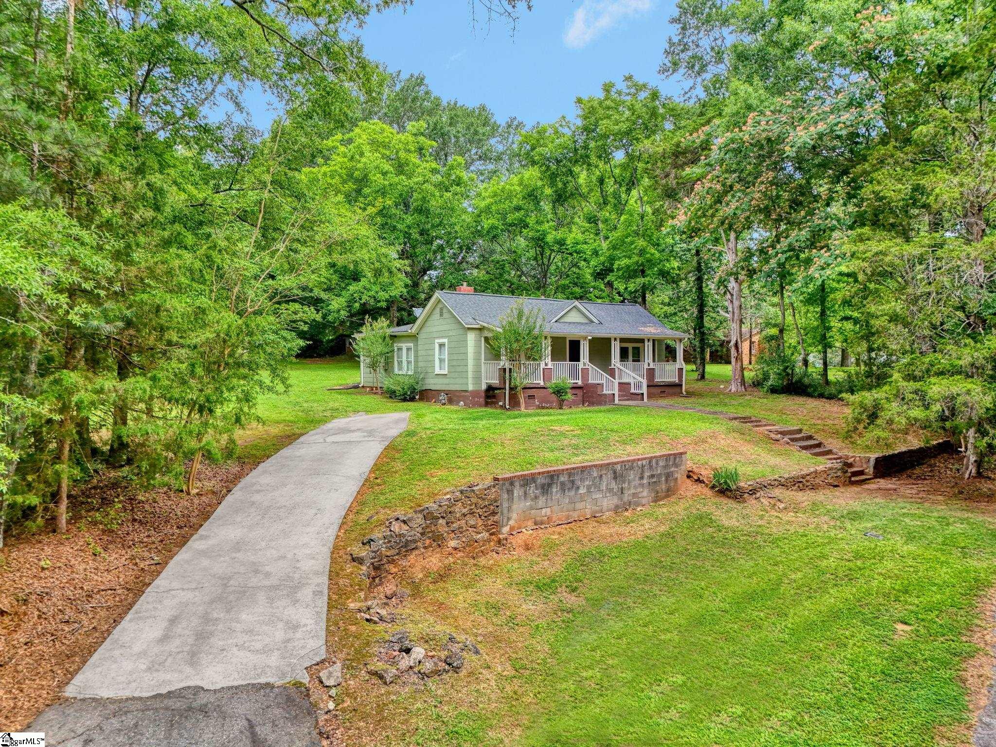 403 Trussell Street Honea Path, SC 29654 - Photo 2 of 37