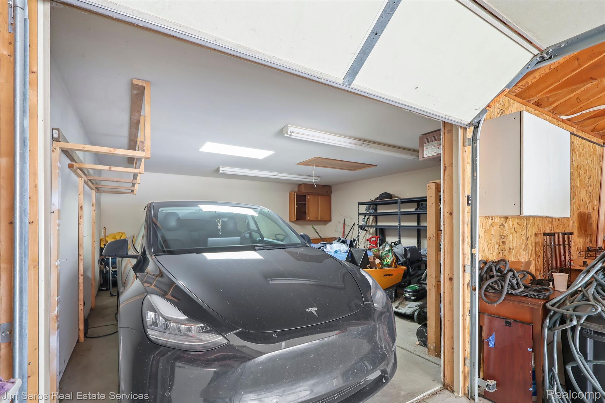 1234 Hampton Road Grosse Pointe, MI 48236 - Photo 4 of 24 Gallery Image 4