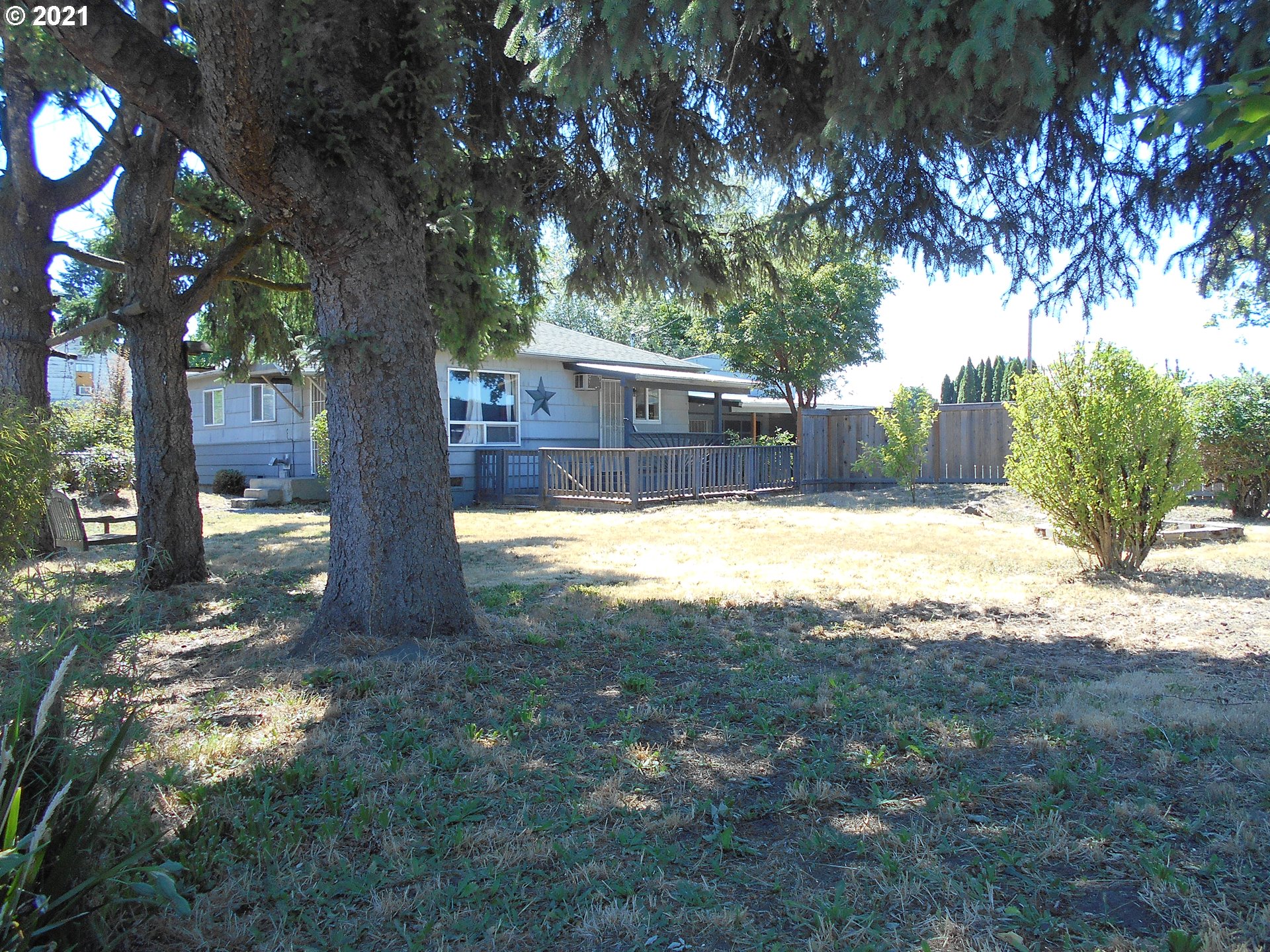 4370 Smith Way Springfield, OR 97478 - Photo 1 of 29
