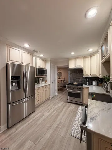 $639,000 | 252 Crescenzi Court, West Orange, NJ 07052