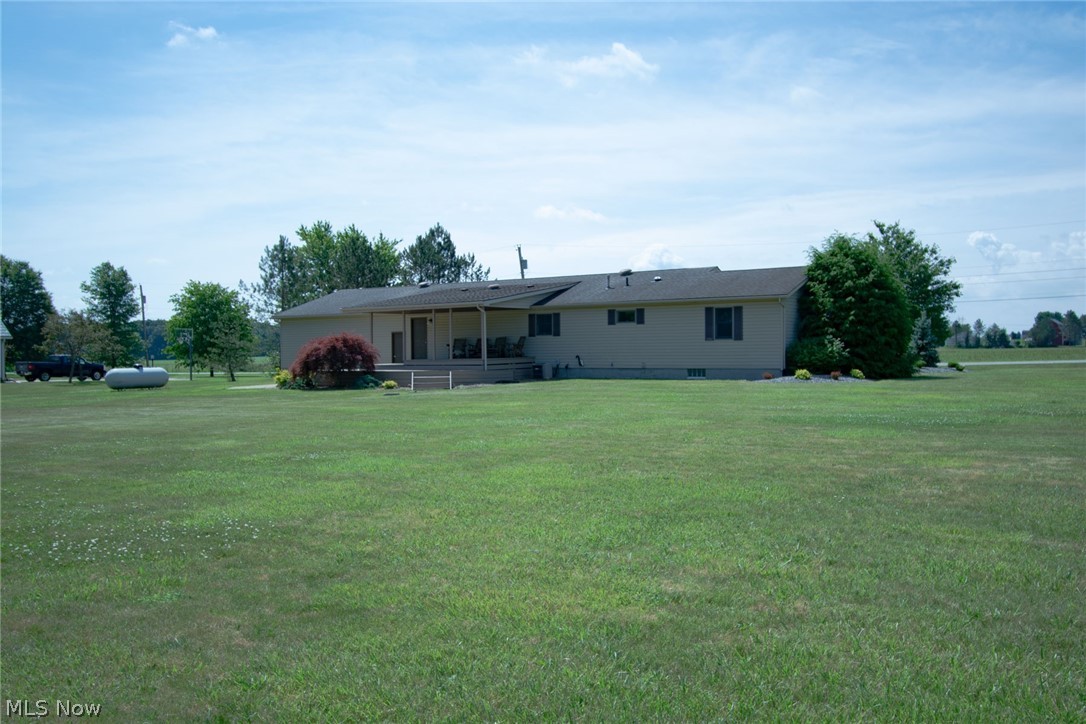 47964 Russia Road Amherst, OH 44001 - Photo 19 of 22 Gallery Image 19