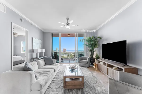 $3,900 | 2640 Lake Shore Drive, Unit 2215, Riviera Beach, FL 33404