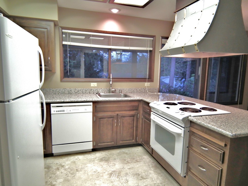112 Protection Place Sequim, WA 98382 - Photo 6 of 15 Gallery Image 6