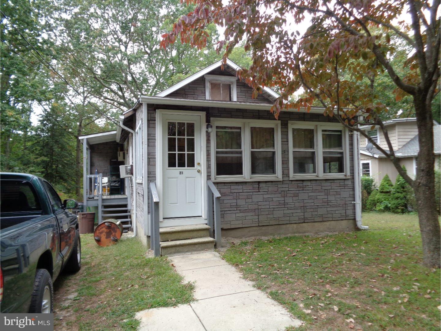 21 Pine Road Gibbsboro, NJ 08026 - Photo 2 of 9