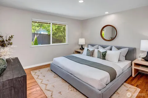 $1,299,000 | 14004 Southeast 20th Street, Bellevue, WA 98007