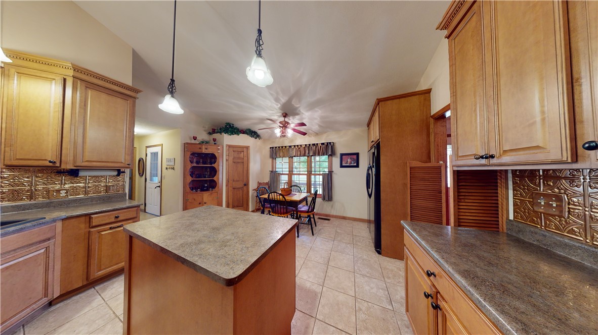 14052 East 3785 North Road Hoopeston, IL 60942 - Photo 18 of 37