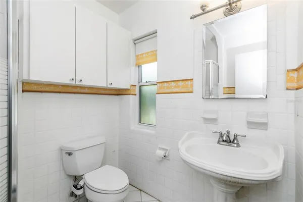 $839,000 | 109 Ponce De Leon Boulevard, Belleair, FL 33756