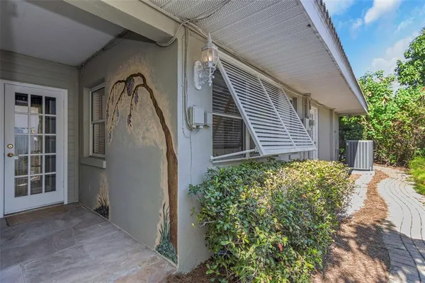 $839,000 | 109 Ponce De Leon Boulevard, Belleair, FL 33756