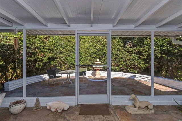 $947,000 | 109 Ponce De Leon Boulevard, Belleair, FL 33756