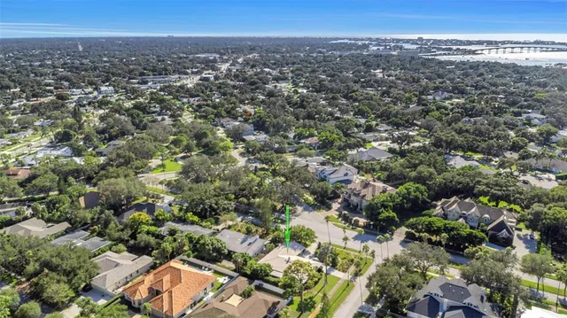 $947,000 | 109 Ponce De Leon Boulevard, Belleair, FL 33756